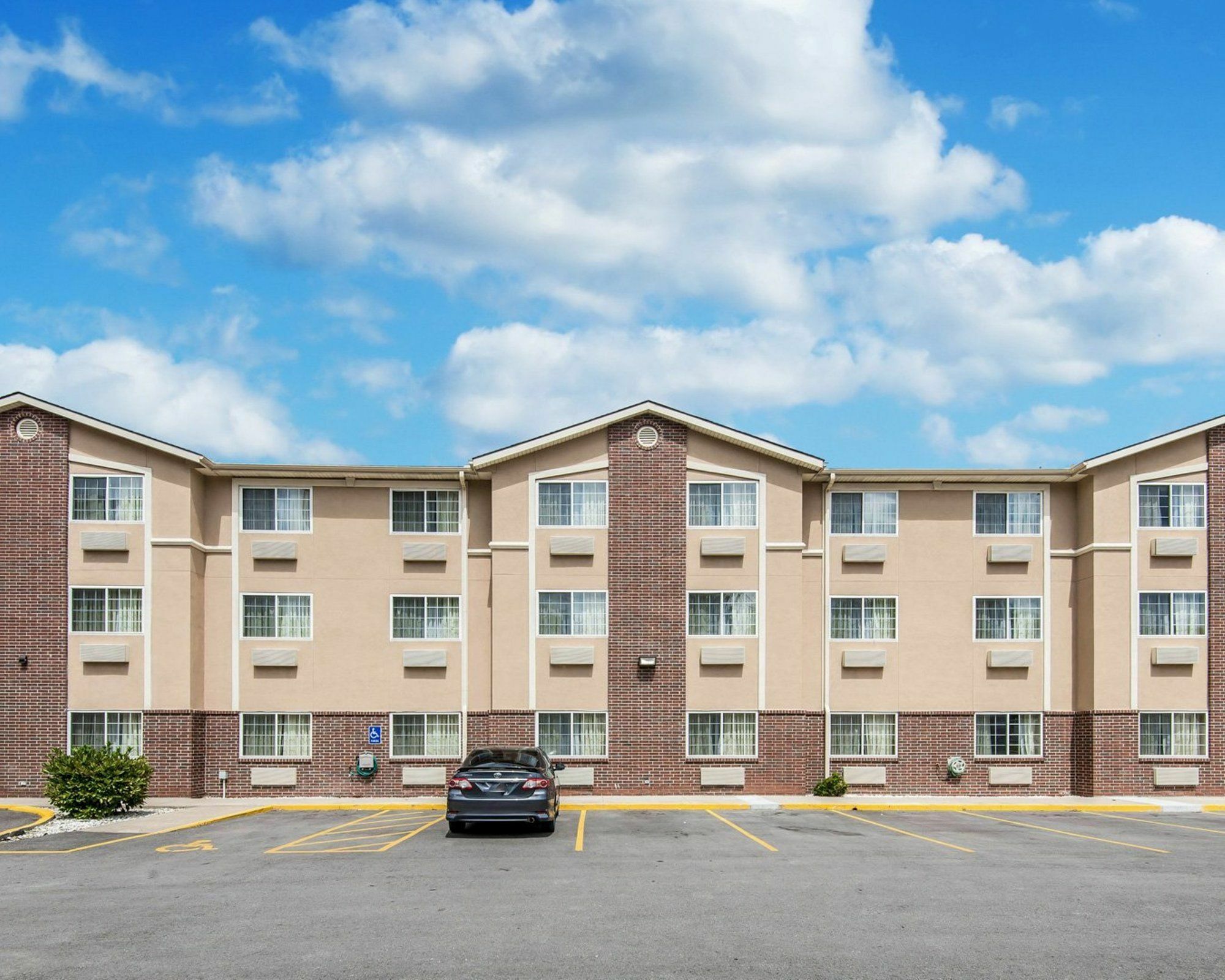 Comfort Inn & Suites Kansas City Downtown Exterior foto